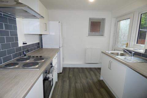 2 bedroom flat to rent, Devon Road, Hebburn