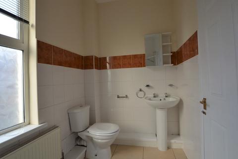 2 bedroom terraced house to rent, Barden Terrace, Wortley, Leeds