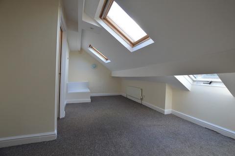 2 bedroom terraced house to rent, Barden Terrace, Wortley, Leeds