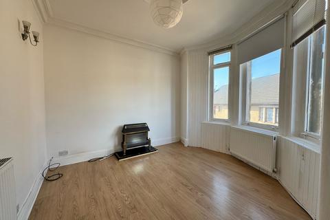 1 bedroom flat to rent, Broomlands Street, Flat 2-1, Paisley PA1