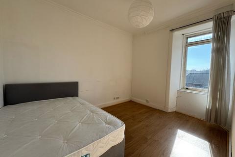 1 bedroom flat to rent, Broomlands Street, Flat 2-1, Paisley PA1