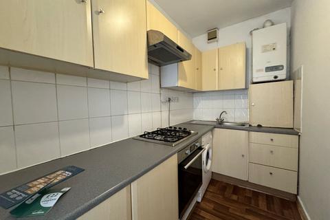 1 bedroom flat to rent, Broomlands Street, Flat 2-1, Paisley PA1