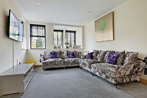 3 bedroom apartment for sale, Cockfosters Road, Barnet EN4
