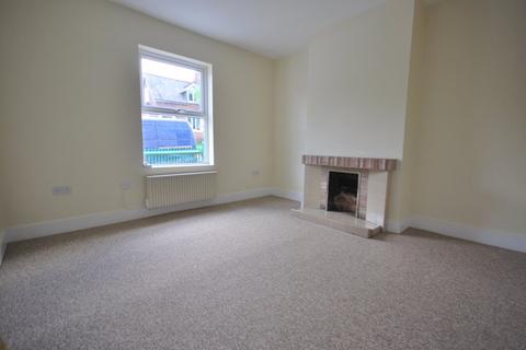 3 bedroom terraced house to rent, Newcomen Road, Tunbridge Wells