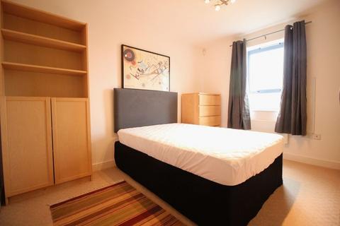 2 bedroom apartment to rent, Castle Quay Close, Nottingham
