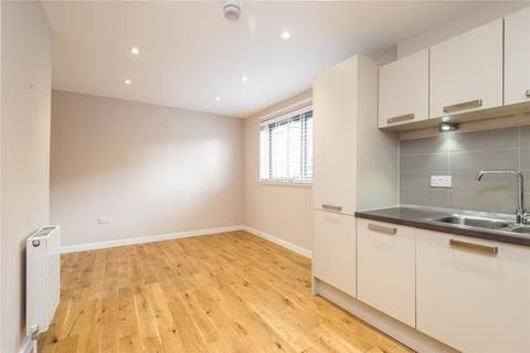 4 bedroom apartment to rent, Bellevue Road, Edinburgh