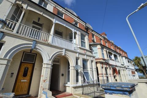 2 bedroom ground floor flat to rent, Surrey Road, Margate