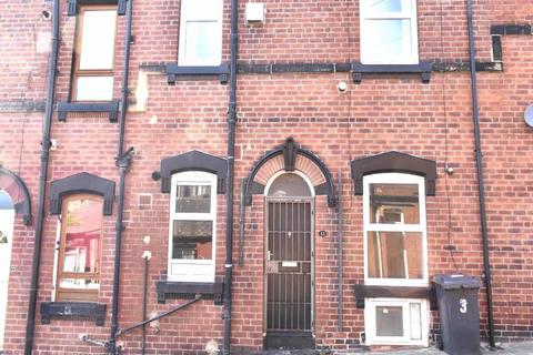 4 bedroom house share to rent - 11 Christopher Road, Leeds,