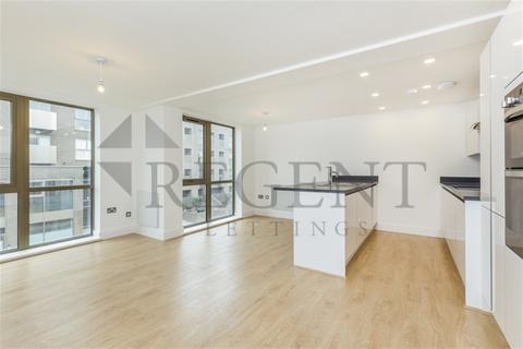 3 bedroom apartment to rent, Bedford Road, Clapham, SW4