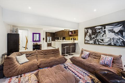 1 bedroom flat to rent, Lowndes Square, Knightsbridge, London