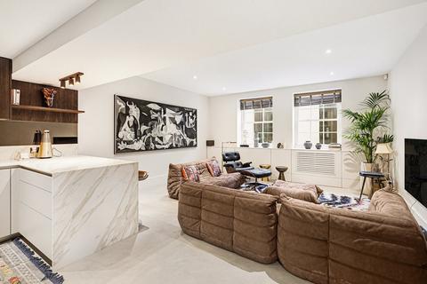 1 bedroom flat to rent, Lowndes Square, Knightsbridge, London