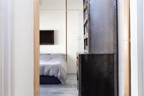 undefined, Commercial Street, London, E1