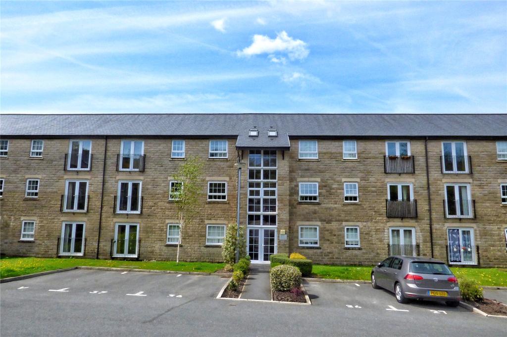 Clough Gardens, Haslingden, Rossendale, Lancashire, BB4 2 bed apartment