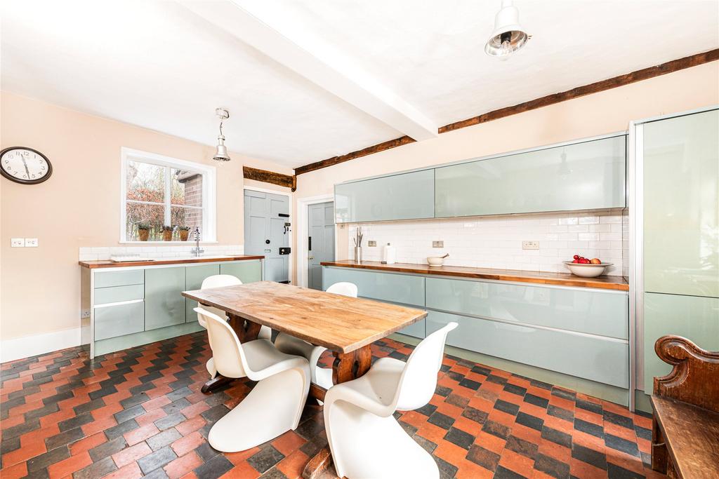 Kitchen/Breakfast