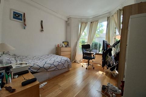 2 bedroom flat to rent, Mount pleasant villas, Finsbury Park