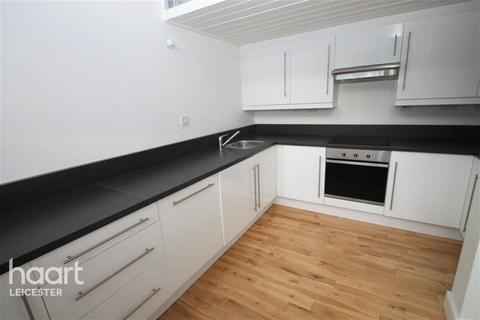 2 bedroom apartment to rent, Lee Street, Leicester