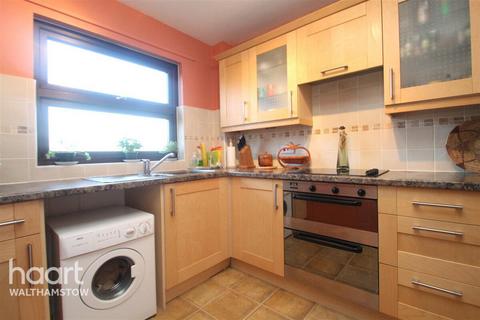 1 bedroom flat to rent, Coppermill Lane, London