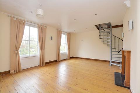 3 bedroom apartment to rent, Kidbrooke Park Road, London, SE3