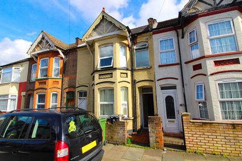 3 bedroom terraced house for sale, Dale Road, Luton