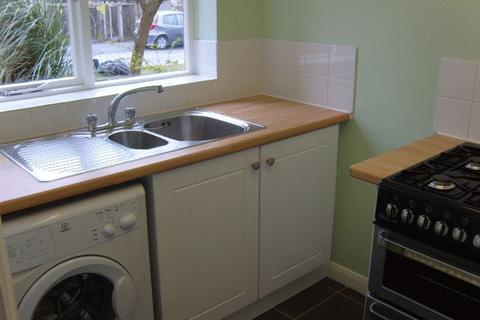 2 bedroom terraced house to rent, High Street, Didcot