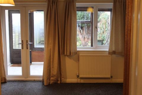 2 bedroom terraced house to rent, High Street, Didcot