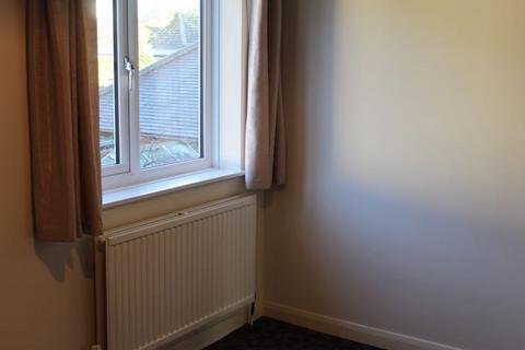 2 bedroom terraced house to rent, High Street, Didcot