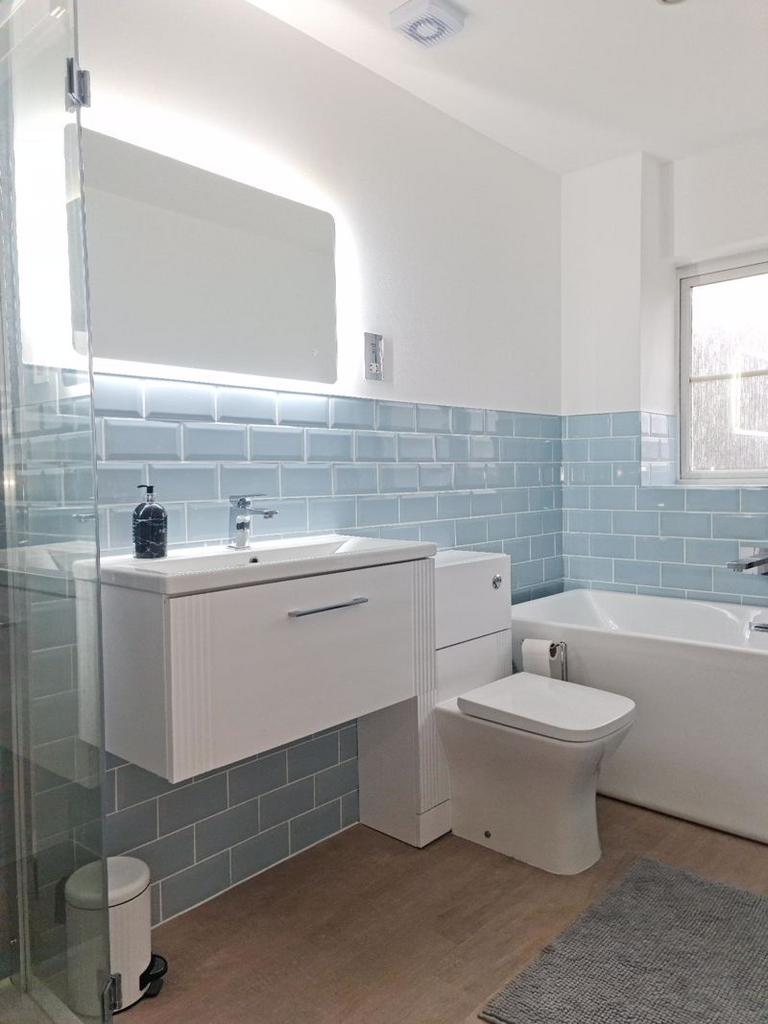 Family bathroom