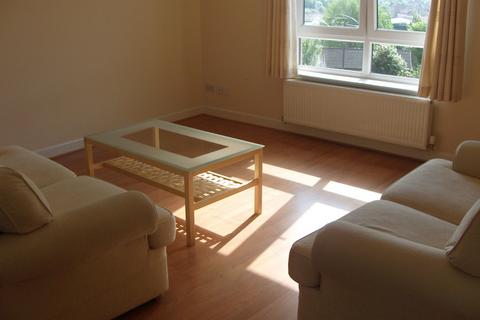 2 bedroom flat to rent, Viewmount Drive Flat 1/2, Maryhill G20