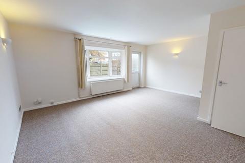 3 bedroom semi-detached house to rent, Belworth Drive, Cheltenham