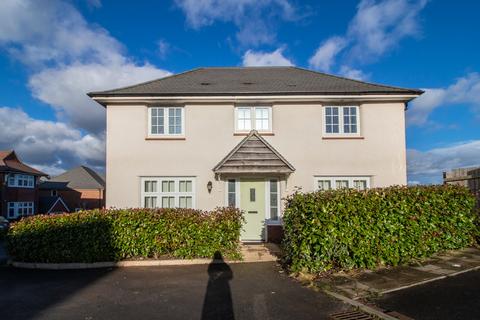 3 bedroom detached house to rent, St Philbert Street, Radyr