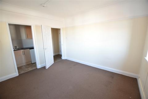 Studio to rent, Edmondsham House, Terrace Road, Bournemouth