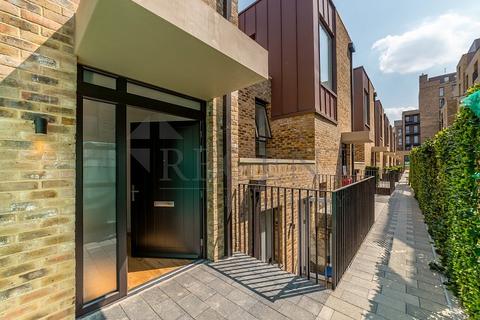 3 bedroom townhouse for sale - Hand Axe Yard, St Pancras Place, WC1X