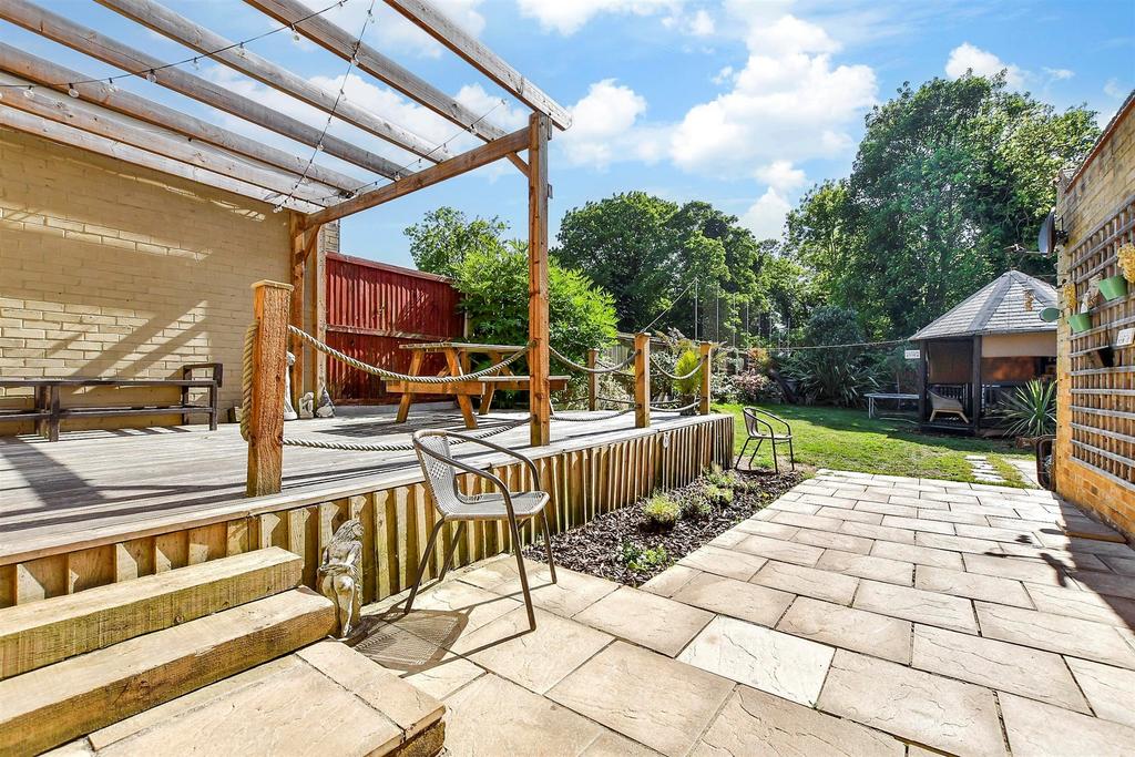 Patio / Decking