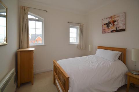 2 bedroom apartment to rent, Knights Place, Windsor