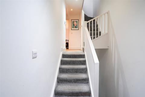 3 bedroom apartment to rent, Morrish Road, London, SW2