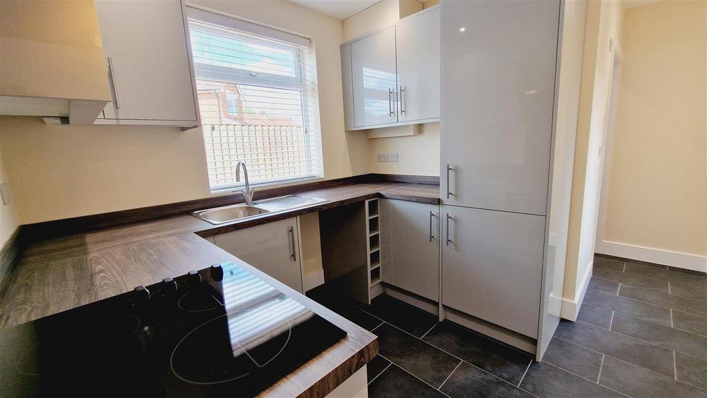 Kitchen photo one