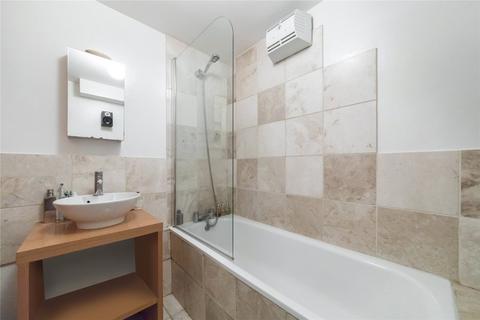 1 bedroom flat for sale, Odhams Walk, London