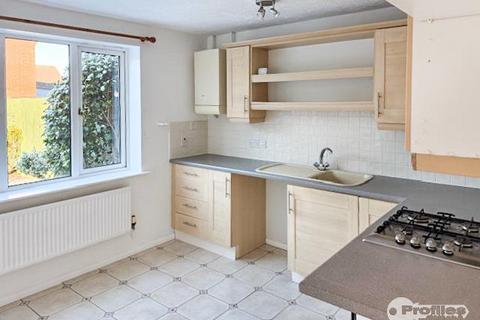 3 bedroom townhouse to rent, Colts Close, Burbage
