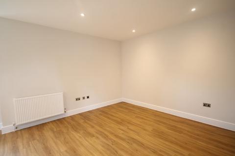 1 bedroom apartment to rent, LEATHERHEAD, KT22