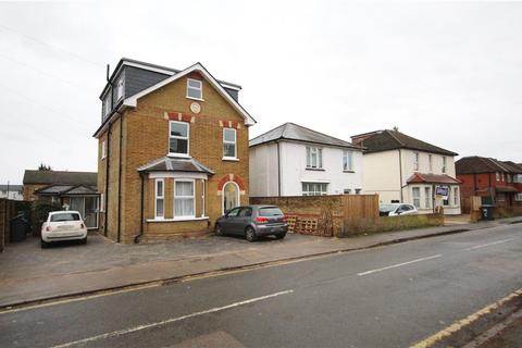 1 bedroom apartment to rent - Corrie Road, Addlestone, Surrey, KT15