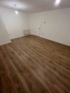 2 bedroom flat to rent, Greenhaven Drive , Thamesmead