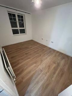 2 bedroom flat to rent, Greenhaven Drive , Thamesmead