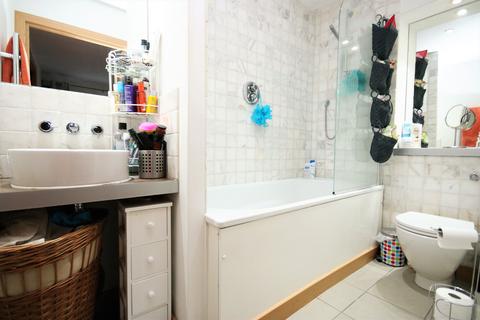 1 bedroom flat to rent, 40 Drayton Park, Highbury