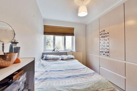 3 bedroom flat to rent, Landridge Rd, Fulham - SW6