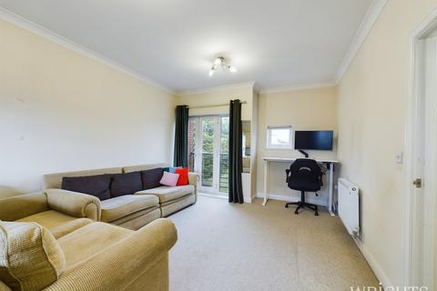 2 bedroom apartment to rent, Eddington Crescent, Hertfordshire AL7