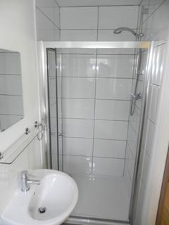 undefined, Ensuite room - Guildford Park Avenue, GU27NN