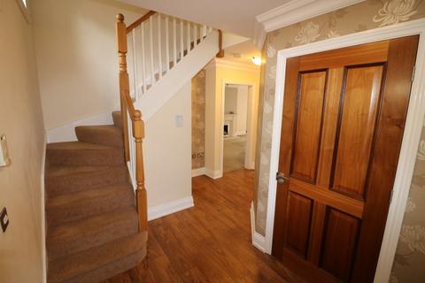 4 bedroom semi-detached house to rent, 19 St. Marys Walk