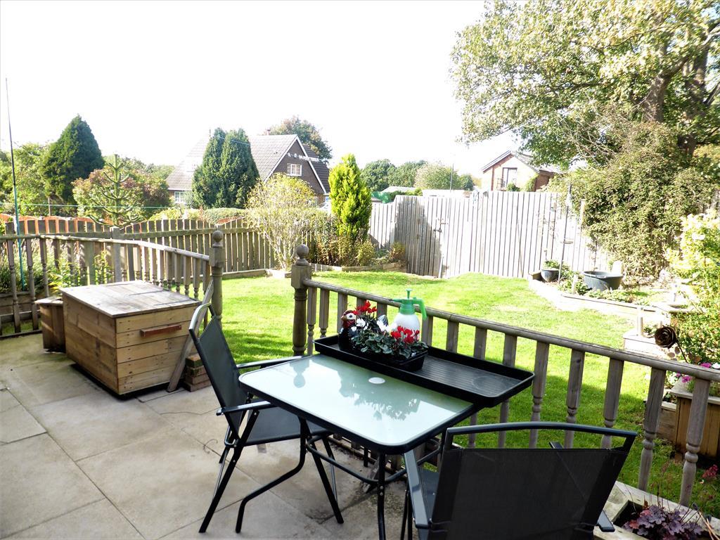 North End Drive, Harlington, Doncaster, DN5 7JS 5 bed detached house