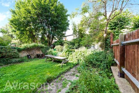 2 bedroom flat to rent, TALFOURD ROAD, CAMBERWELL