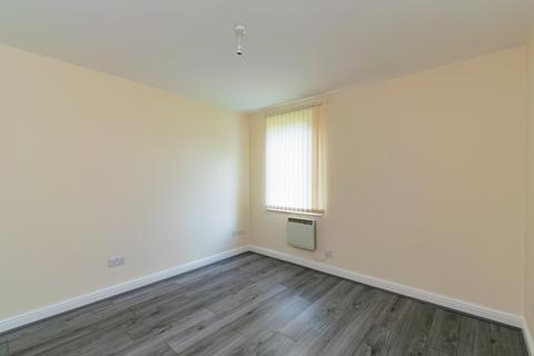2 bedroom apartment to rent, bravery court, liverpool L19